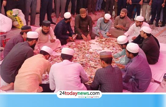 শাহজালাল (রহ.) মাজারের দানবাক্সে ৪ দিনেই প্রায় ১৮ লাখ টাকা!