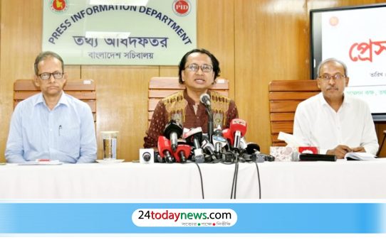 আগামী মাসে তপশিল, অক্টোবরে ইউপি নির্বাচন: তথ্য উপদেষ্টা