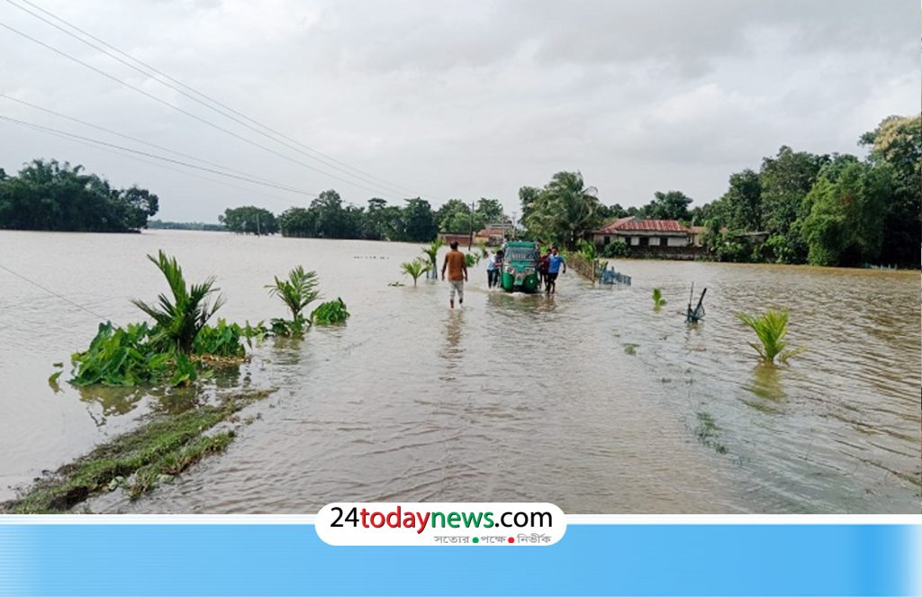 হবিগঞ্জ ও মৌলভীবাজারে বন্যার কবলে অর্ধলক্ষাধিক লোক