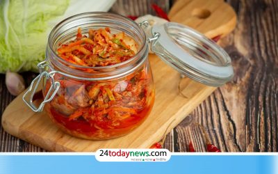বর্ষাকালে পেটের স্বাস্থ্য ভালো রাখতে যা খাবেন