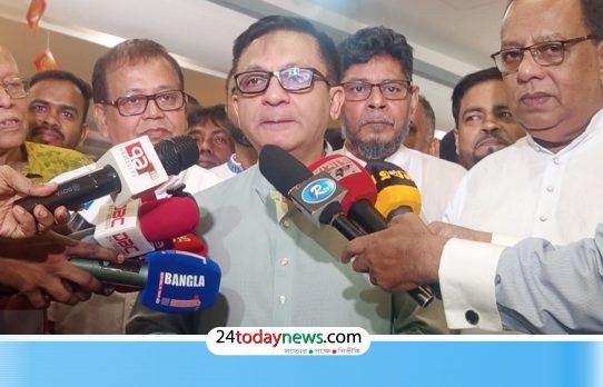 জ্বালানি সংকট থেকে বের হওয়ার জন্য সময় দিতে হবে: বাণিজ্যমন্ত্রী